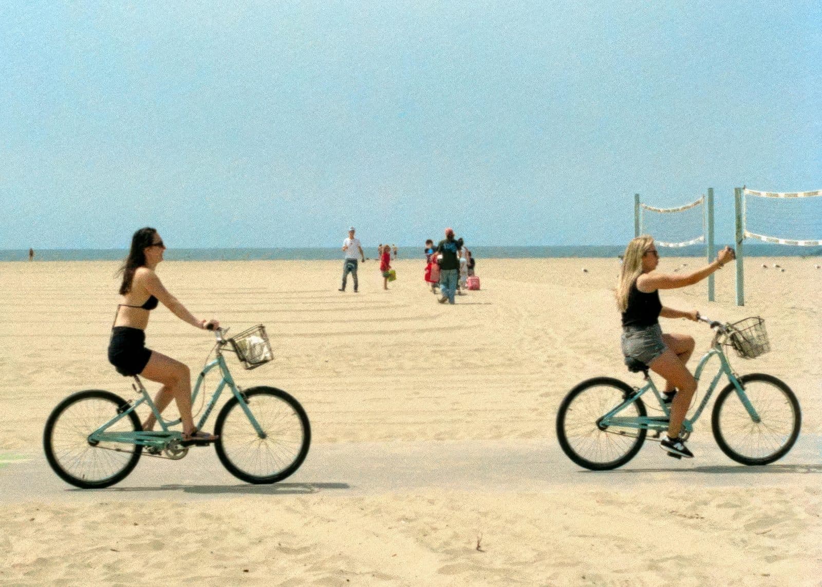 10 Instagram-Worthy Coastal Bike Routes in the US